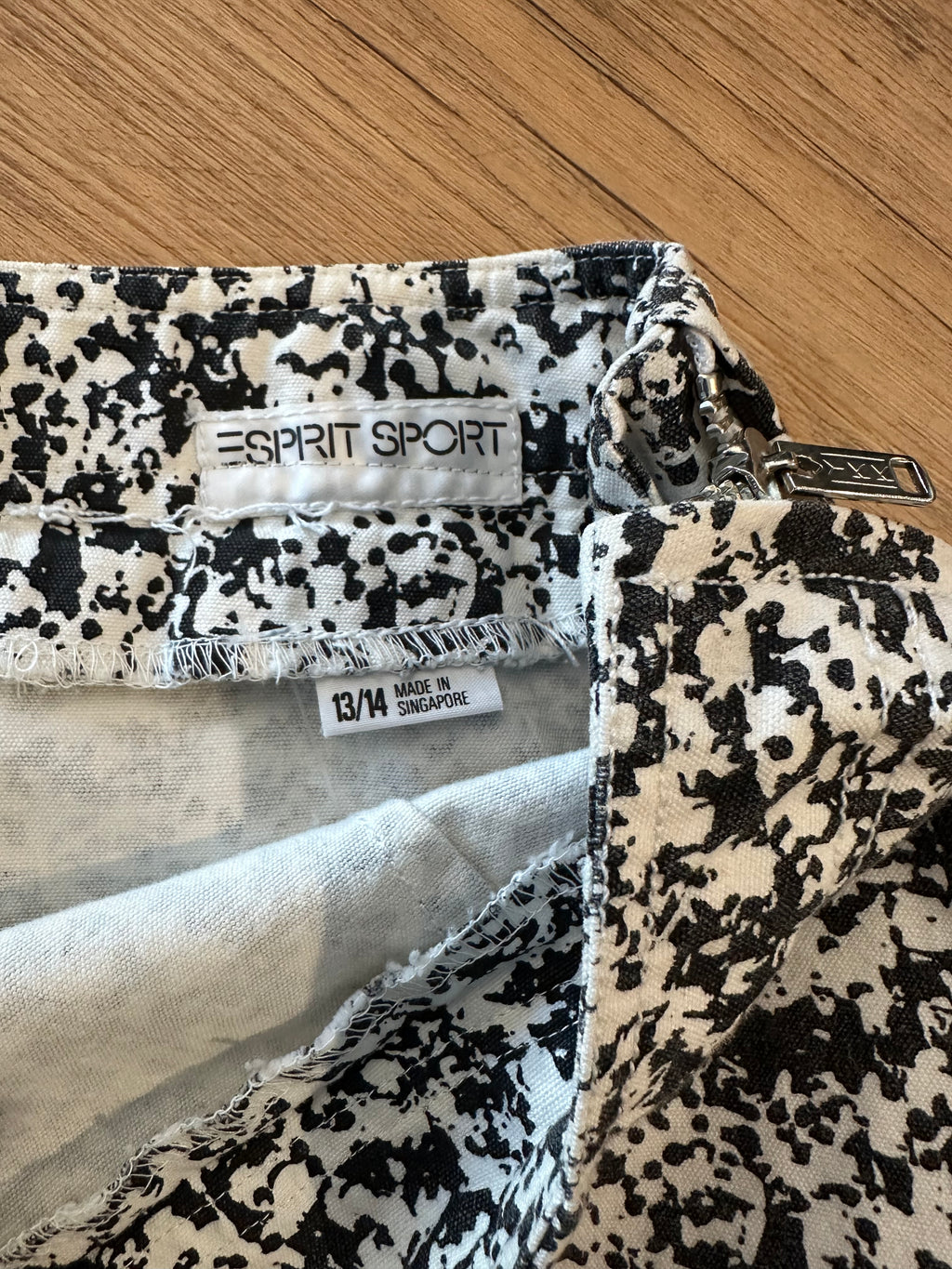 80s Esprit black/white speckle skirt