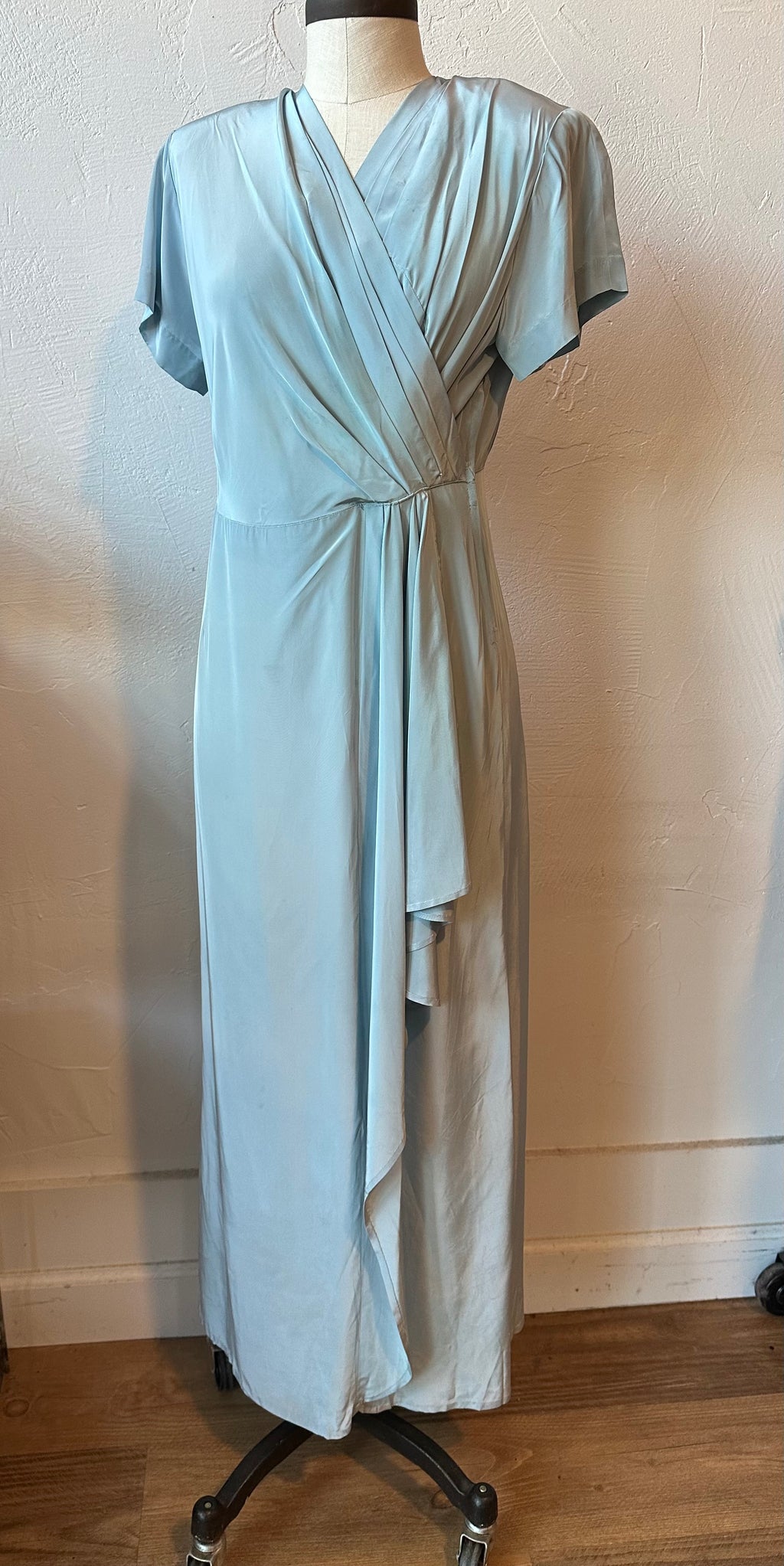 40s baby blue rayon gathered dress