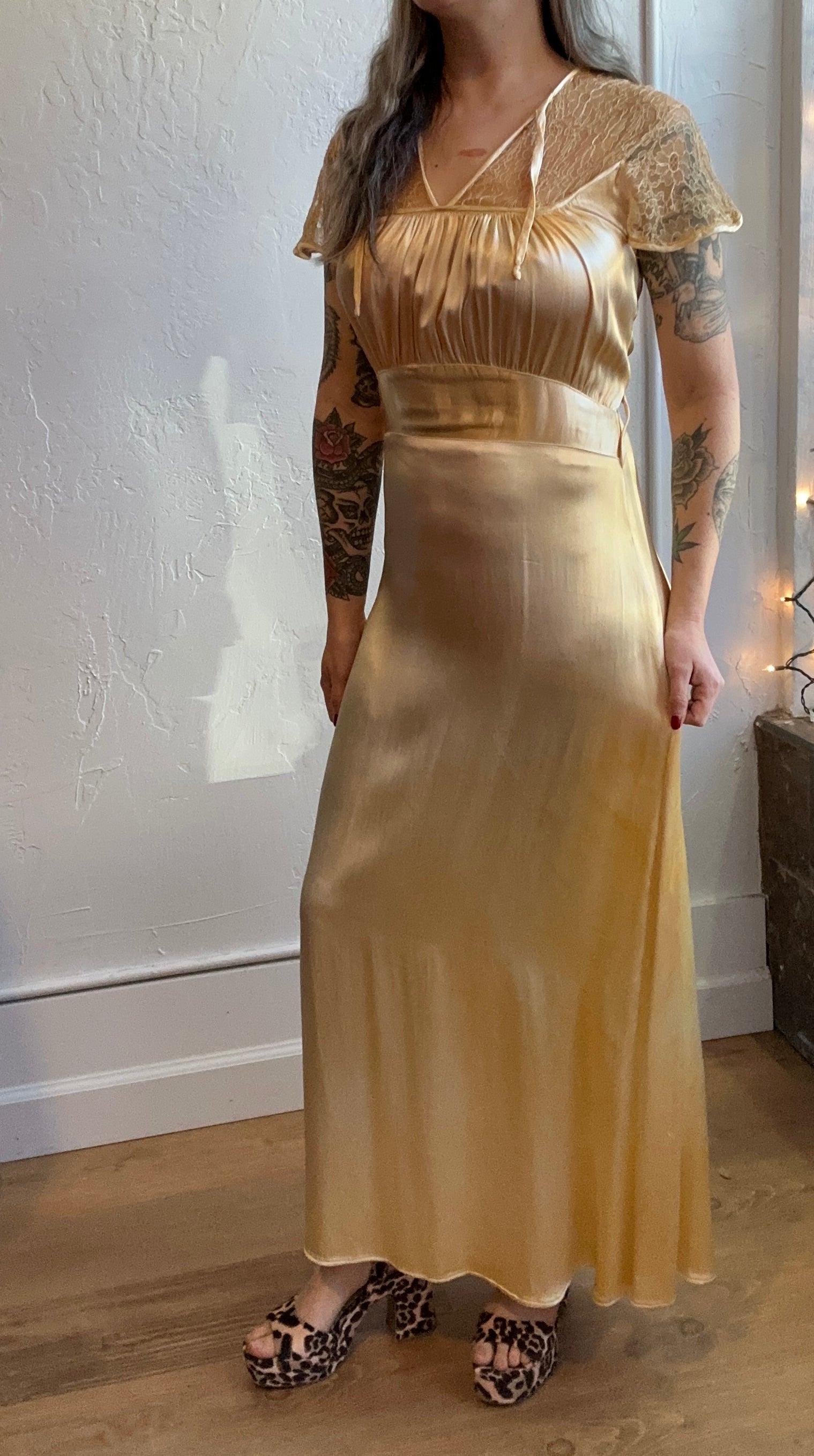 slim fit dress slacks Old Is Gold main image 1