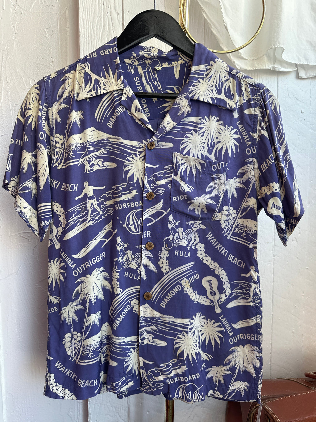 40s purple/white Hawaiian shirt