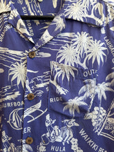 Load image into Gallery viewer, 40s purple/white Hawaiian shirt
