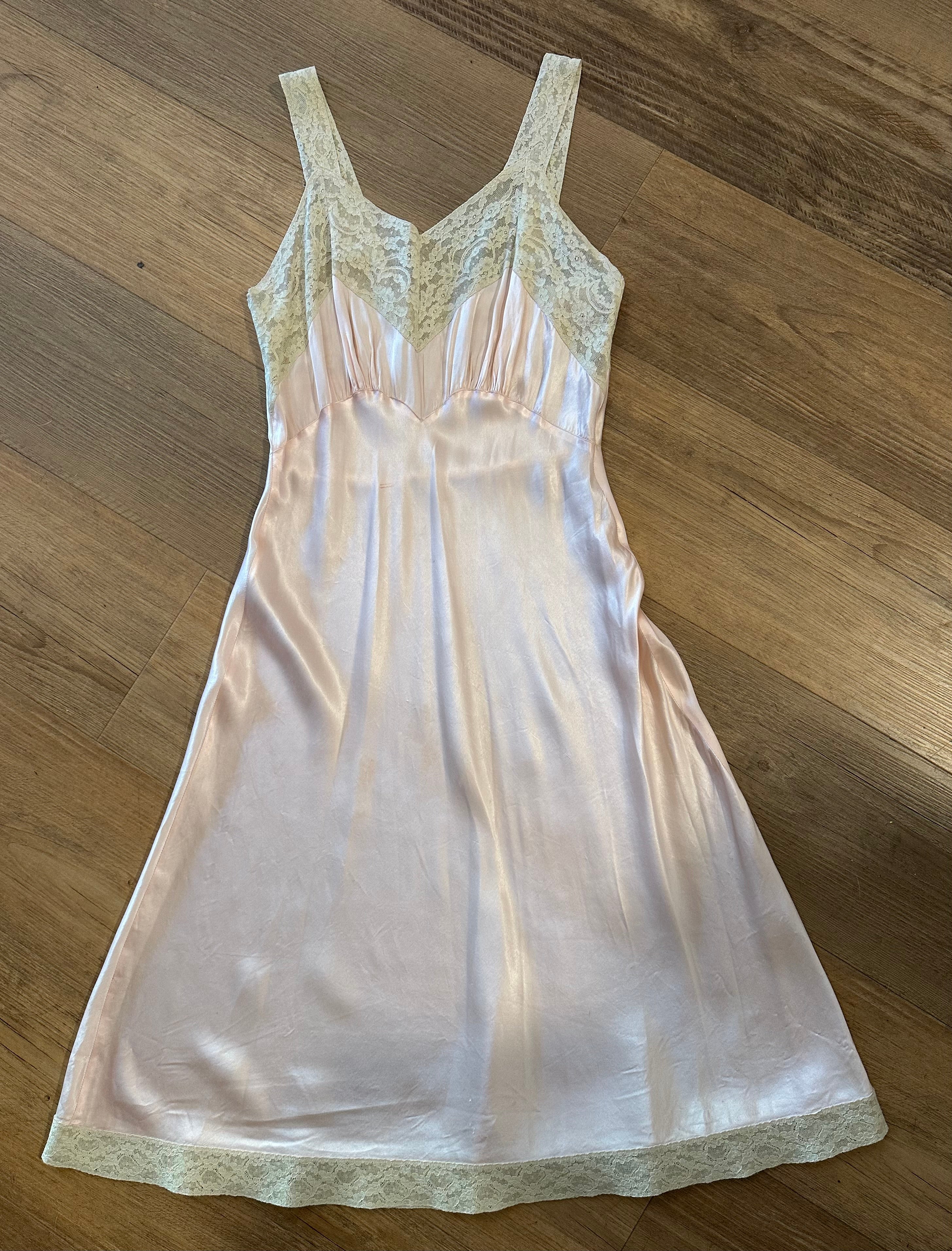 30s/40s Rayon & lace pink slip
