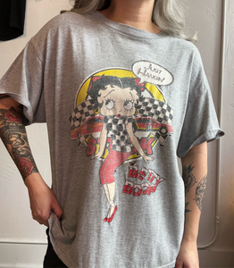 Betty Boop Just Hangin tee