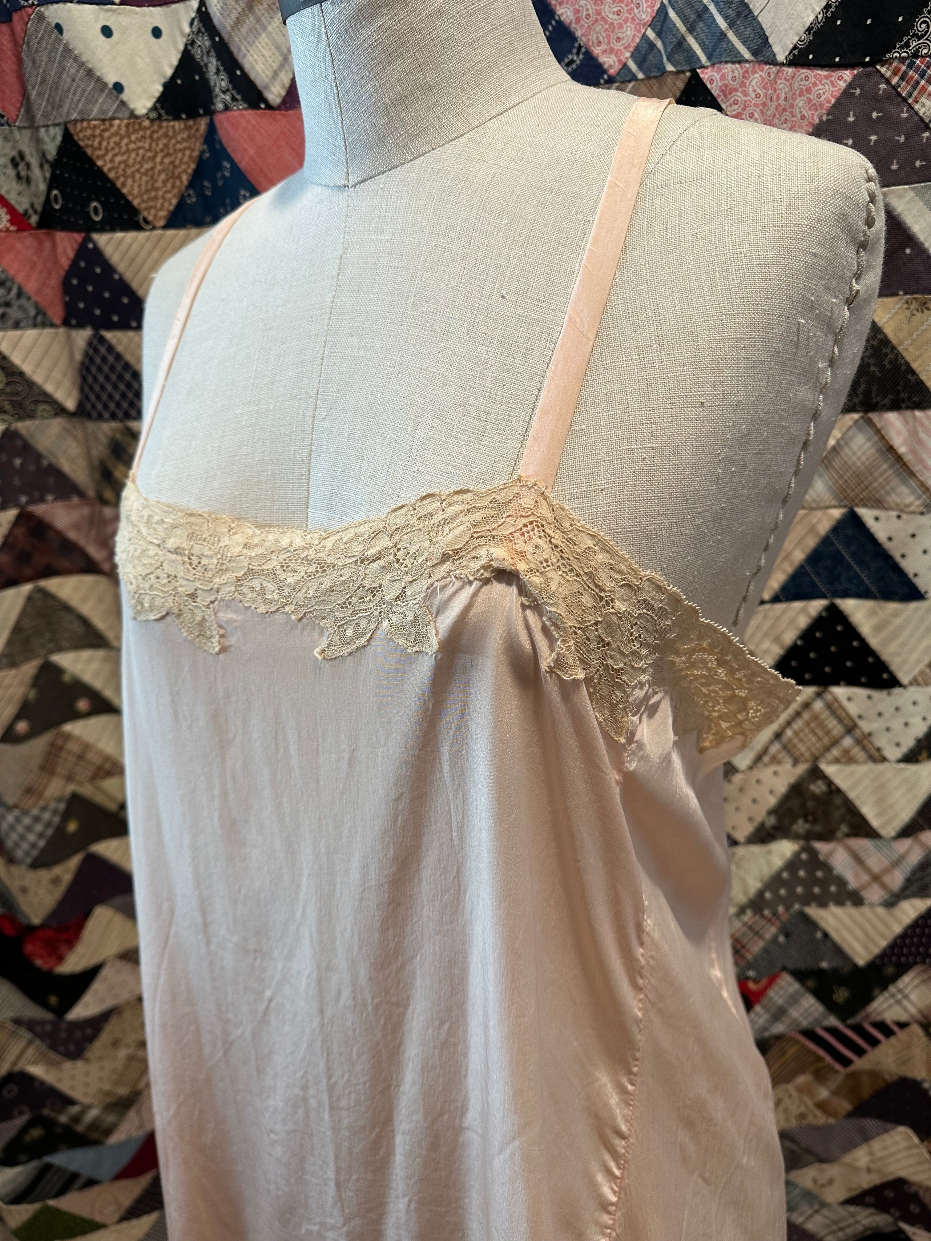 20s pink slip w/lace trim