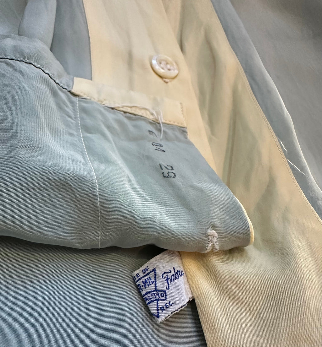 40s rayon two tone button up top
